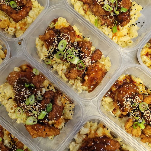 Mexican Mac & Cheese with Chorizo & Roasted Red Pepper Snack Pot