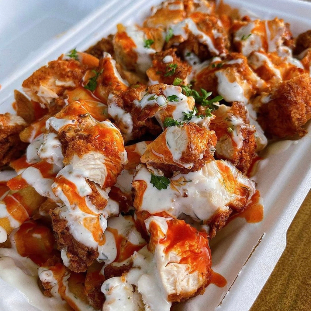 Buffalo Chicken & Halloumi Fajitas. Cool Ranch Dressing (L)