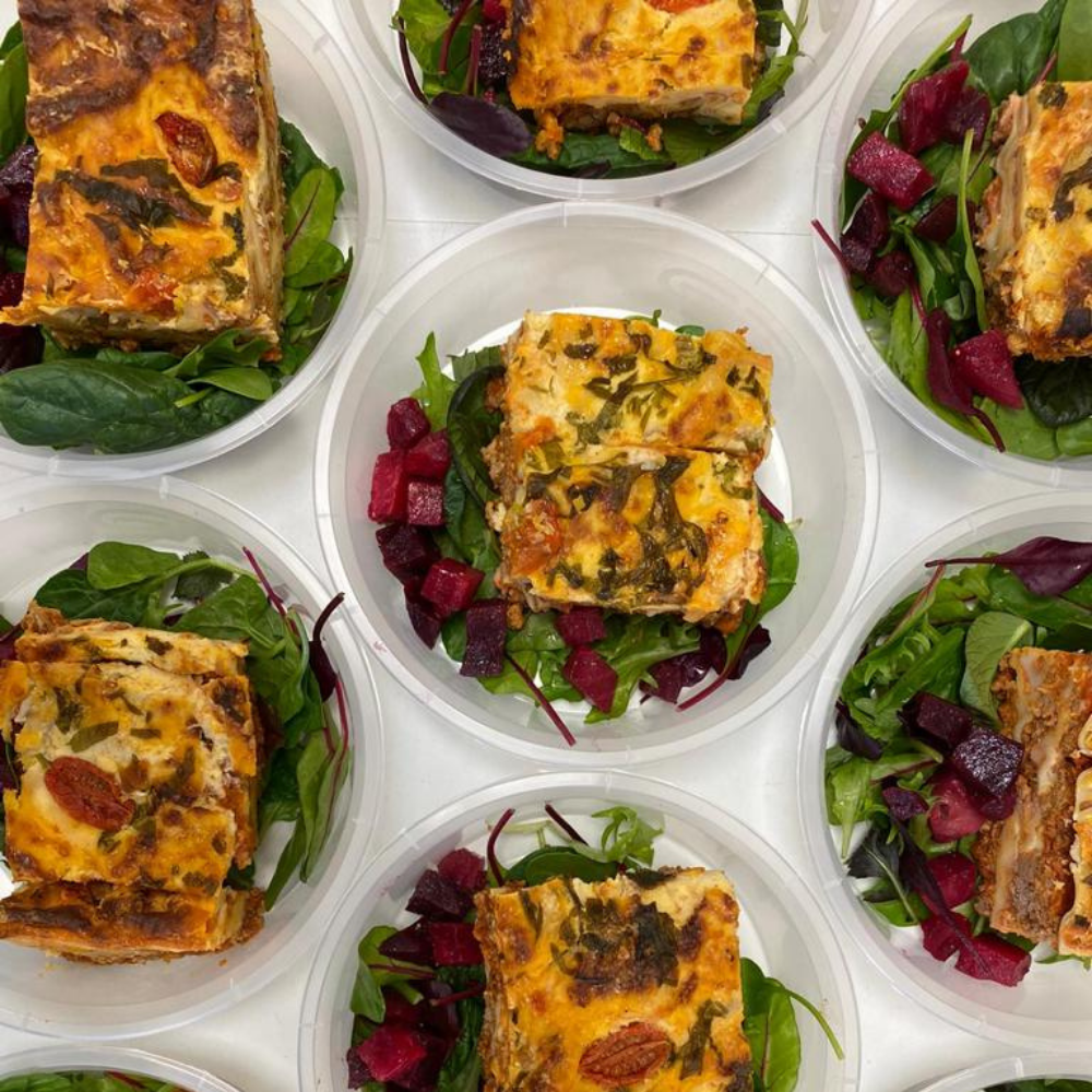 Mozzarella, Tomato & Basil Lasagne (L)